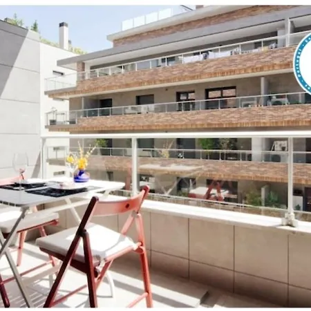 Parque Nacoes / Jardins Cristo Rei Apartmán